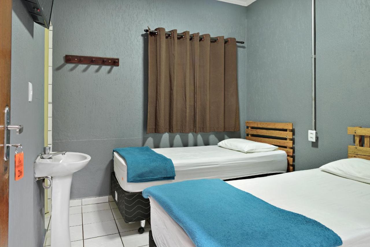 Hotel & Hostel Ribeirao ฮิเบเราเปรโต ภายนอก รูปภาพ