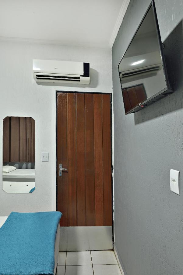 Hotel & Hostel Ribeirao ฮิเบเราเปรโต ภายนอก รูปภาพ