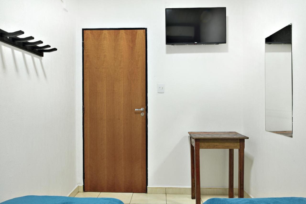 Hotel & Hostel Ribeirao ฮิเบเราเปรโต ภายนอก รูปภาพ