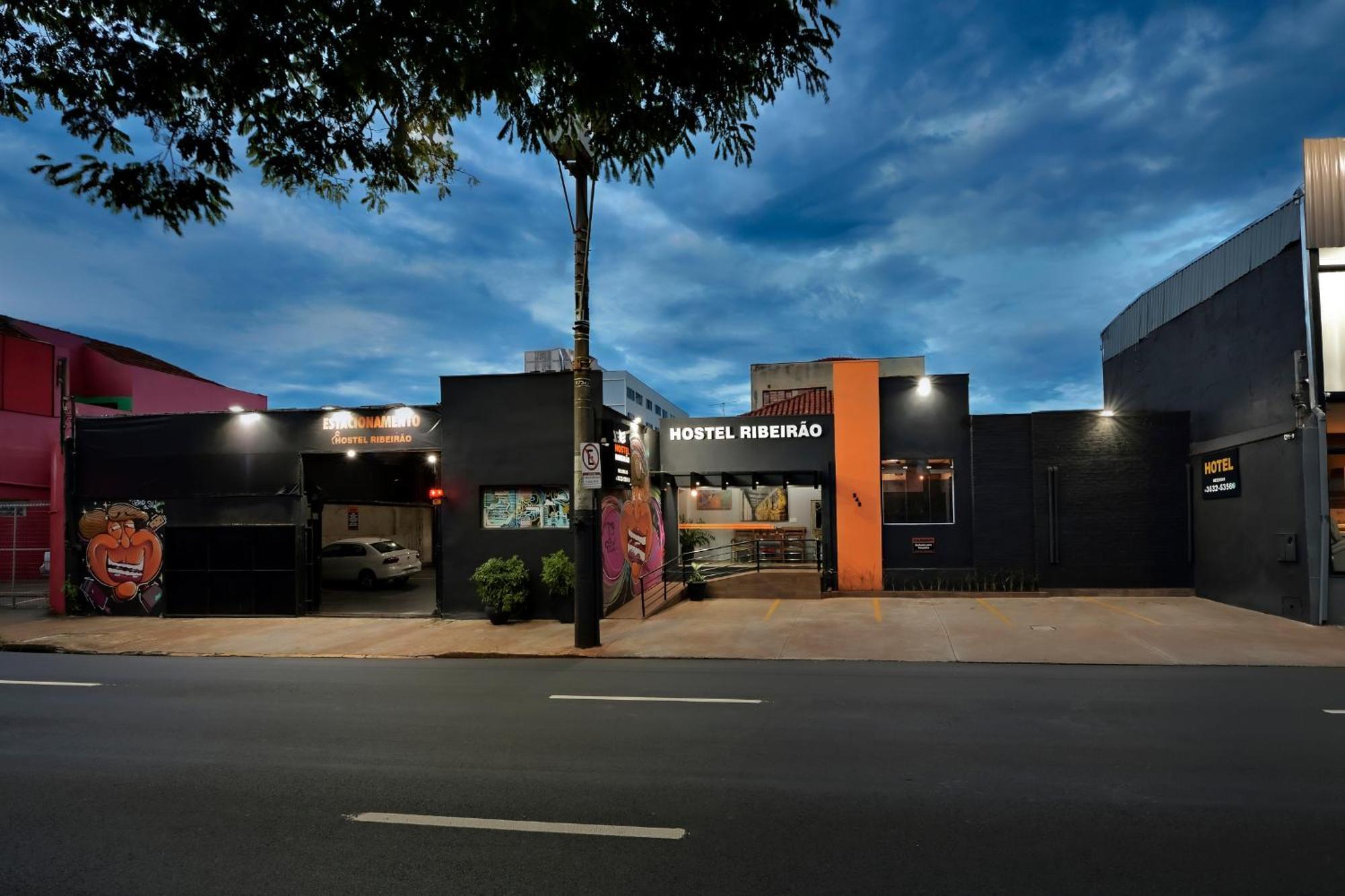 Hotel & Hostel Ribeirao ฮิเบเราเปรโต ภายนอก รูปภาพ