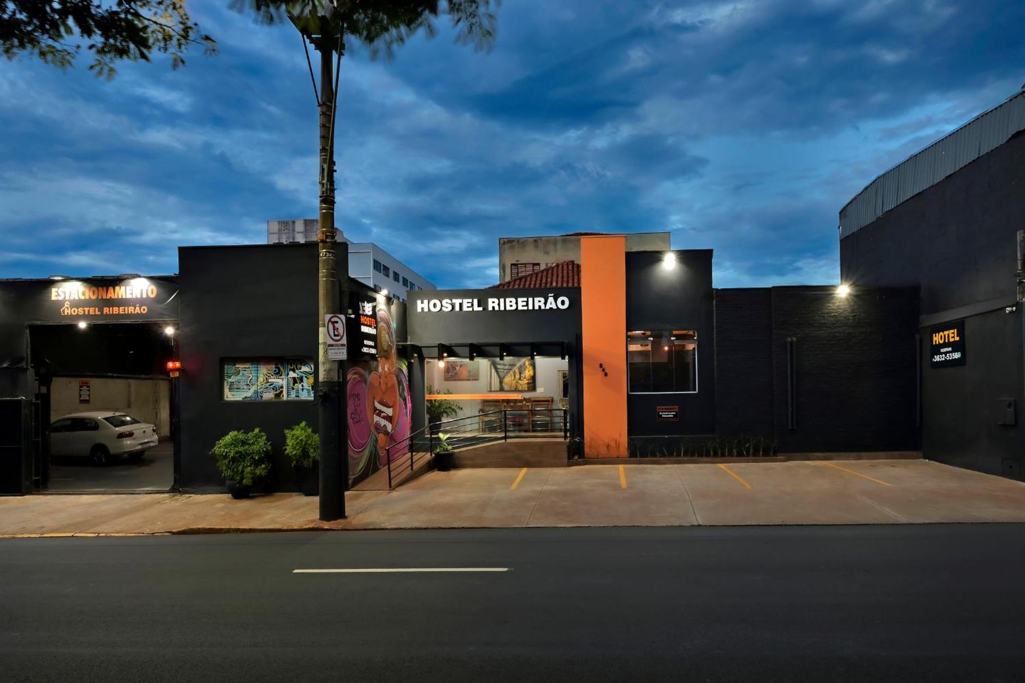 Hotel & Hostel Ribeirao ฮิเบเราเปรโต ภายนอก รูปภาพ