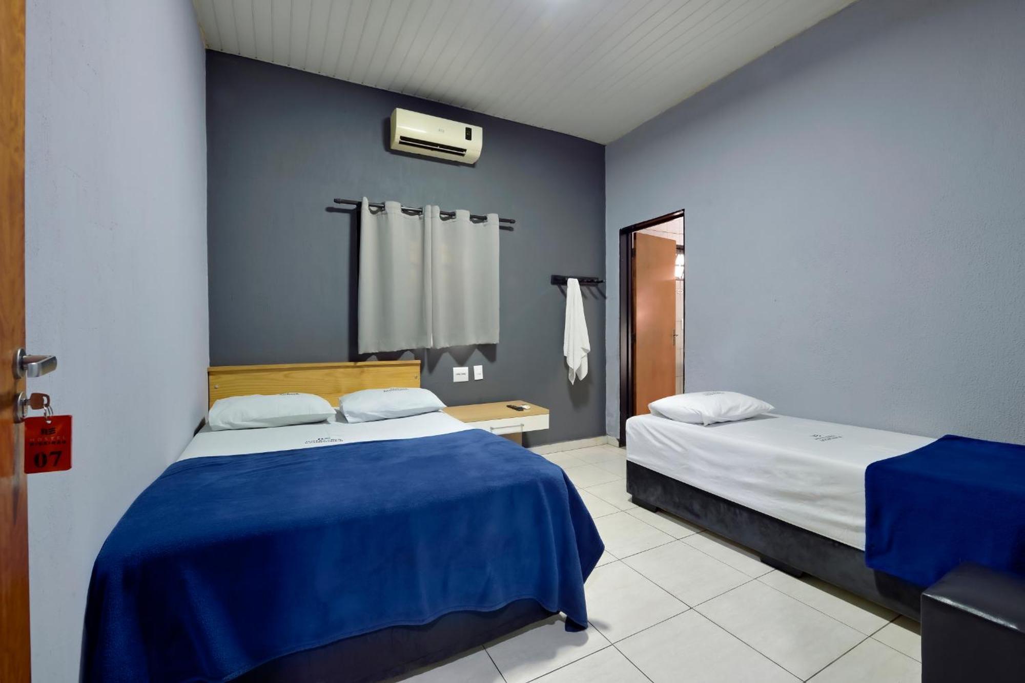 Hotel & Hostel Ribeirao ฮิเบเราเปรโต ภายนอก รูปภาพ