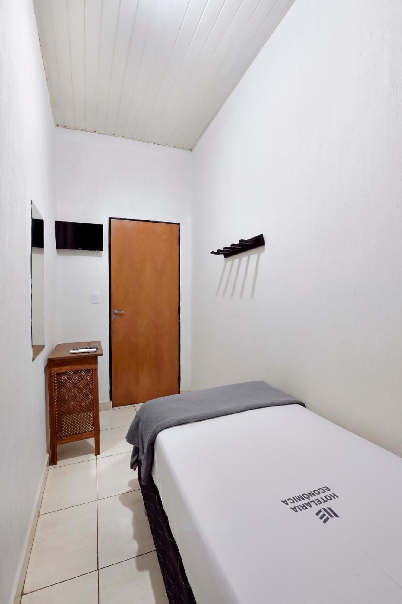 Hotel & Hostel Ribeirao ฮิเบเราเปรโต ภายนอก รูปภาพ