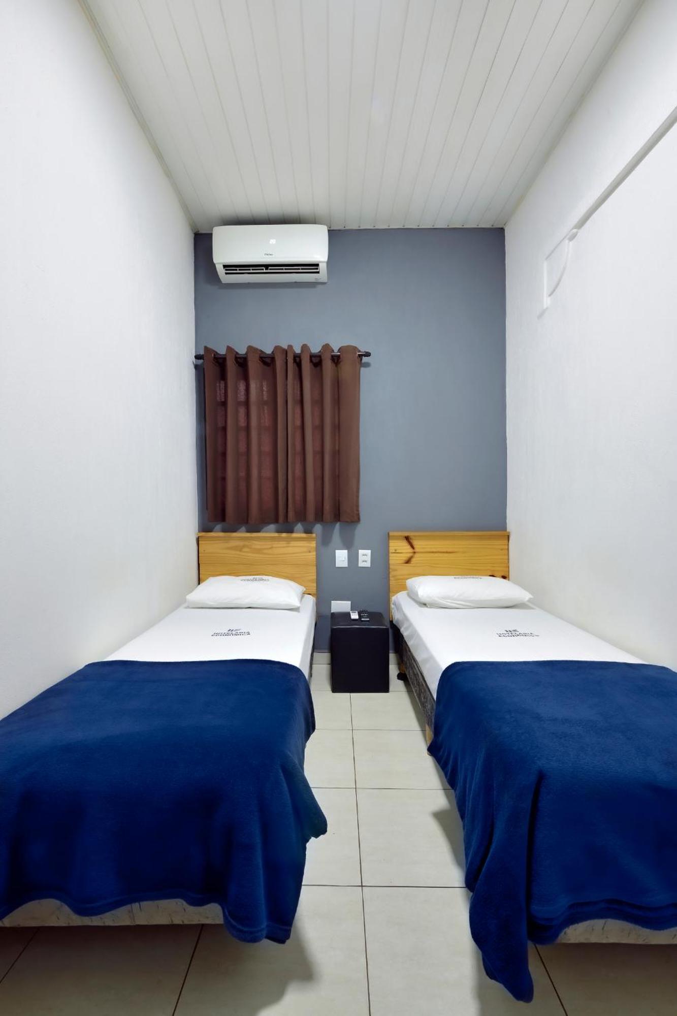Hotel & Hostel Ribeirao ฮิเบเราเปรโต ภายนอก รูปภาพ